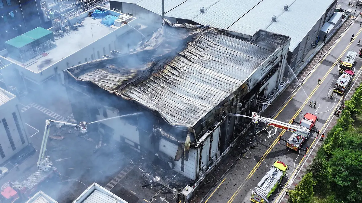 Incendio fábrica de bateríasCorea del Sur